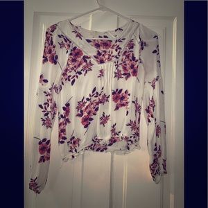 Women’s small Longs sleeve floral shirt